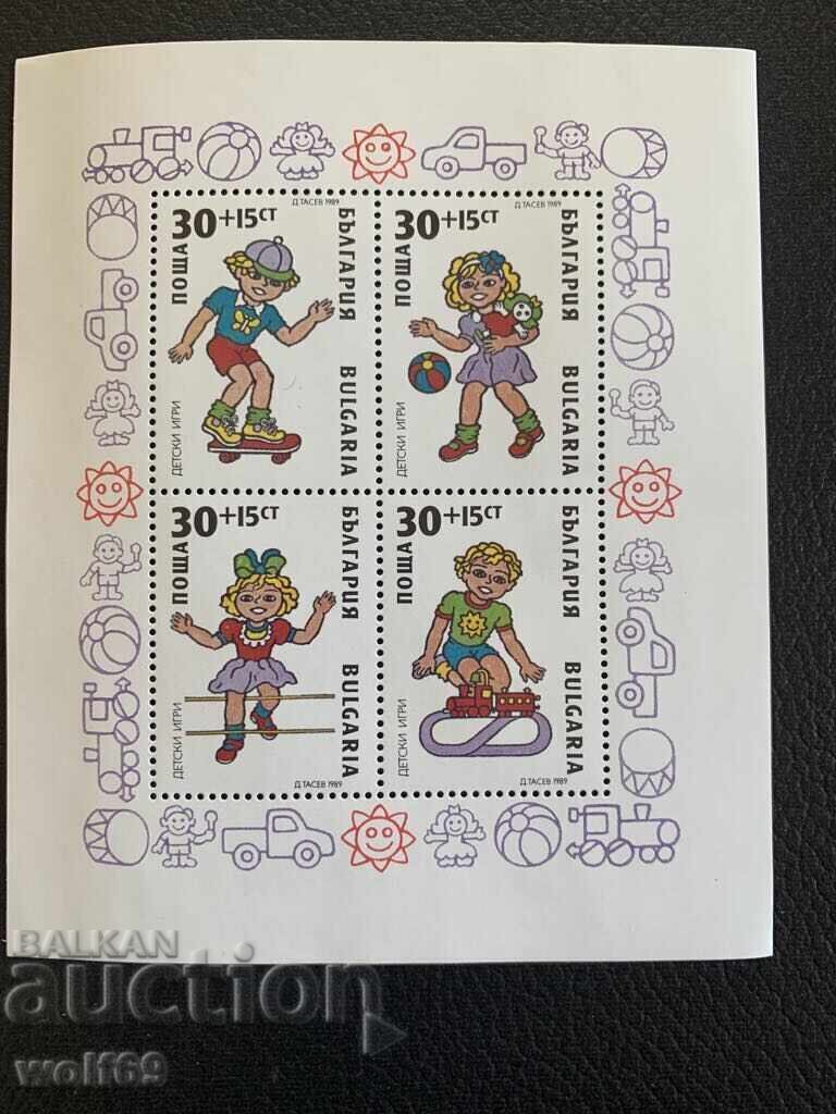 Μπλοκ, γραμματόσημα-Παιδικά παιχνίδια και παιχνίδια-1989.