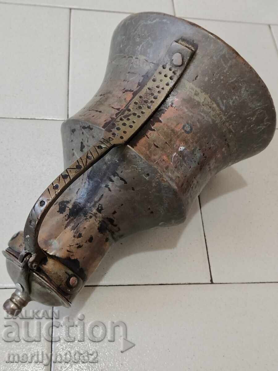 Аукцион Възрожденски гюм, ибрик, бакър, меден съд, кана, сахан