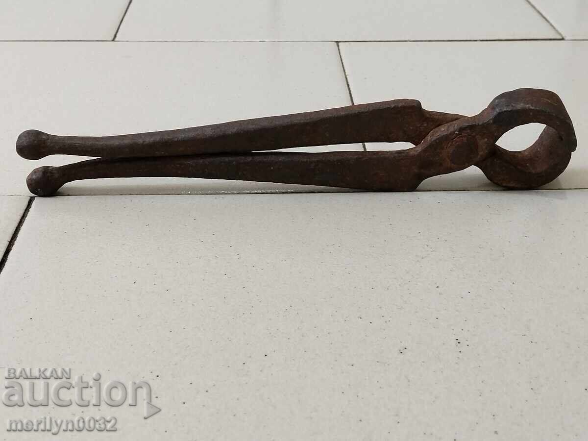 Аукцион Старинни примитивни керпедени керпеденти клещи нач 20-ти век Аукцион Старинни примитивни керпедени керпеденти клещи нач 20-ти век