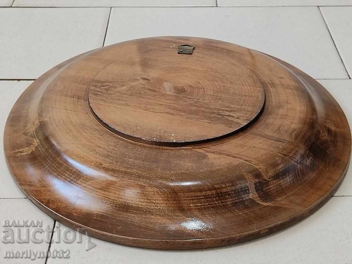 Farfurie veche de perete din nuc, sculptată în lemn - 5
