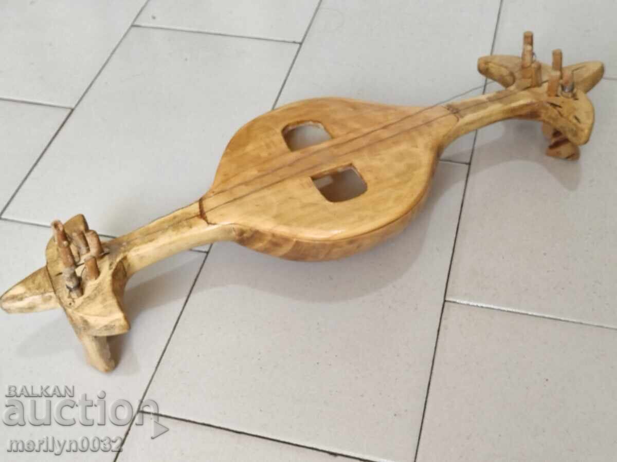 Old bear-making kemane gadulka folk musical instrument - 5