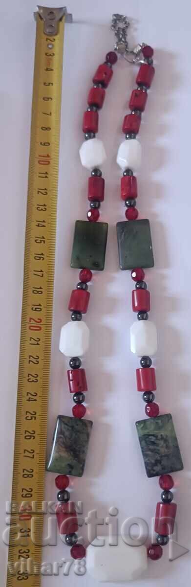 Livrarea GHERDAN-COLIER CU PIETRE