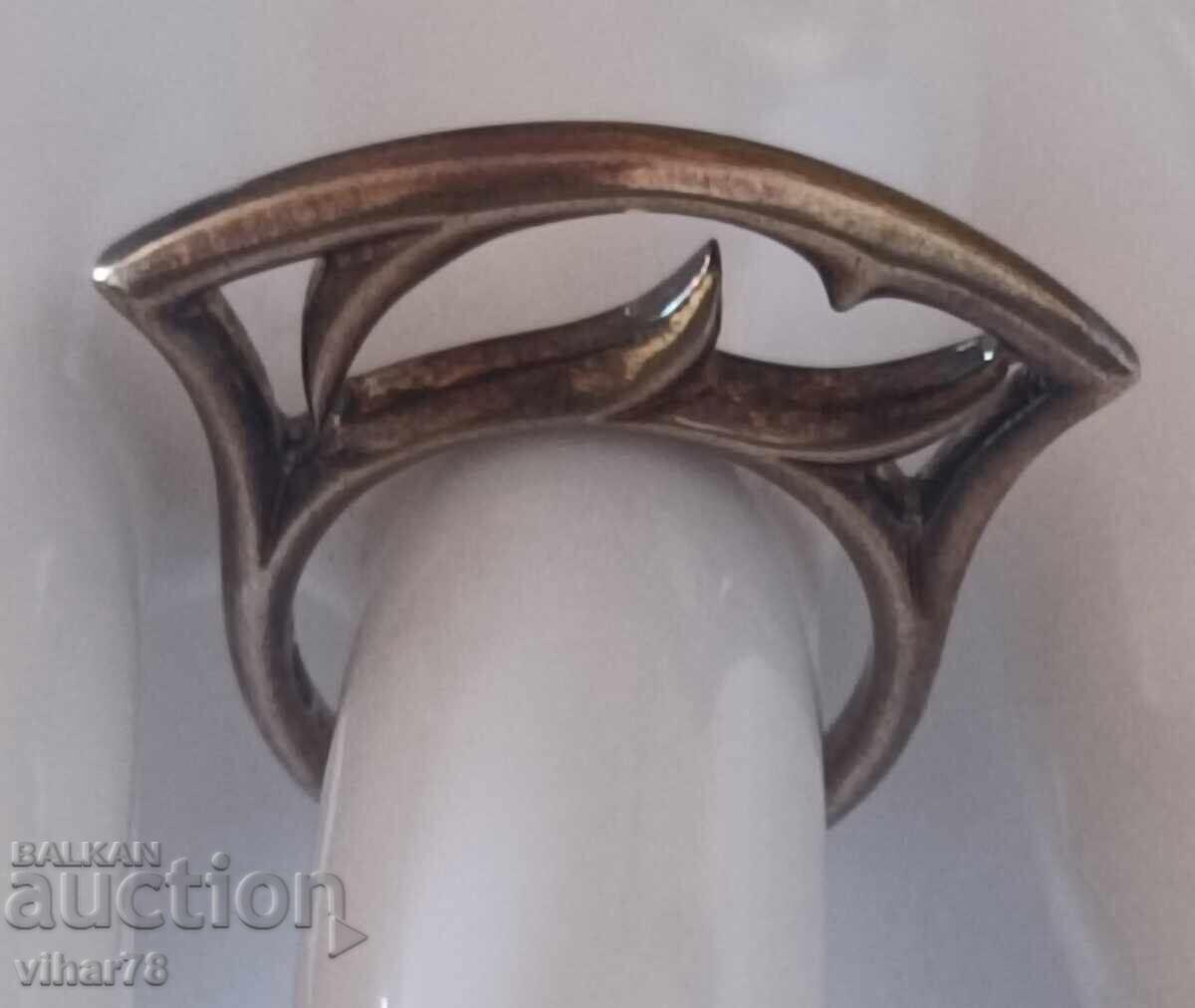 Delivery of Women's Designer Silver Ring Stephen Webster