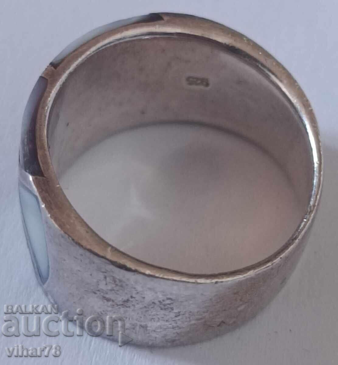 Women's silver ring with mother-of-pearl - 5