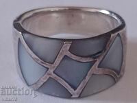 Inel de dama din argint cu sidef