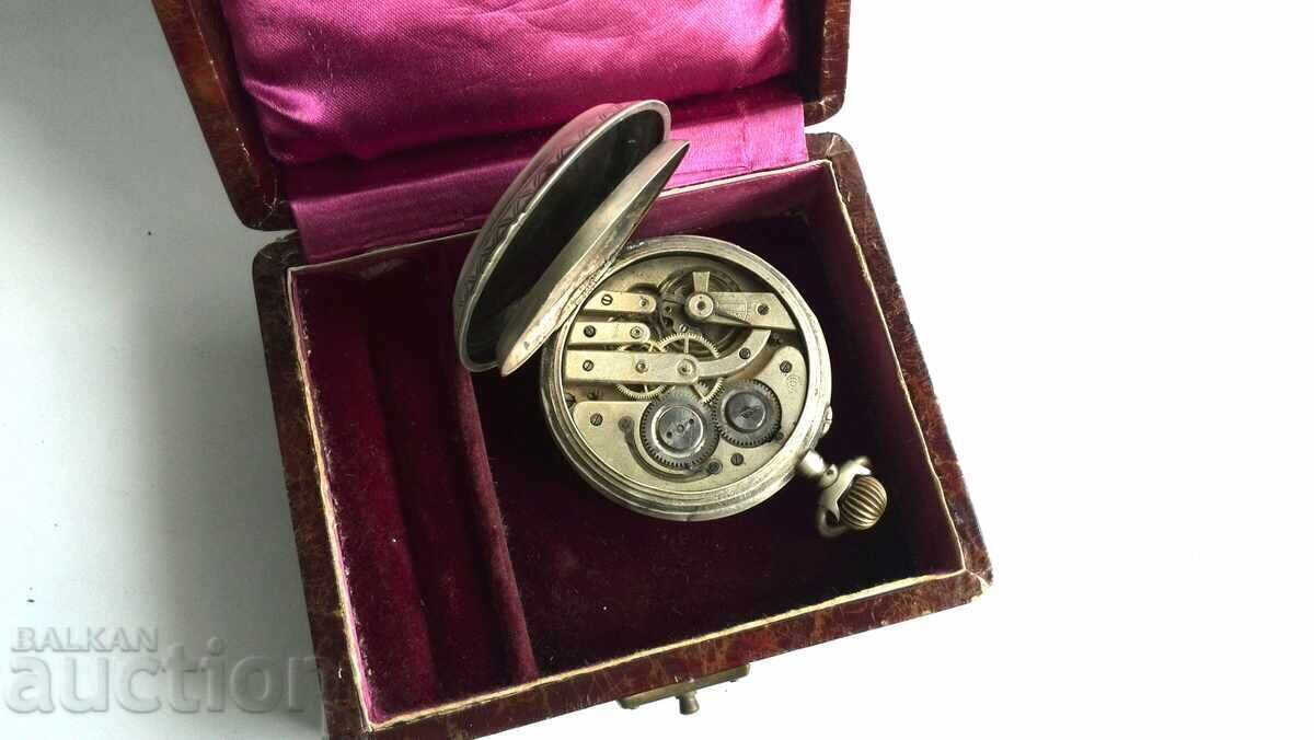 Old working pocket watch with price 950.00 BGN | € 485.73