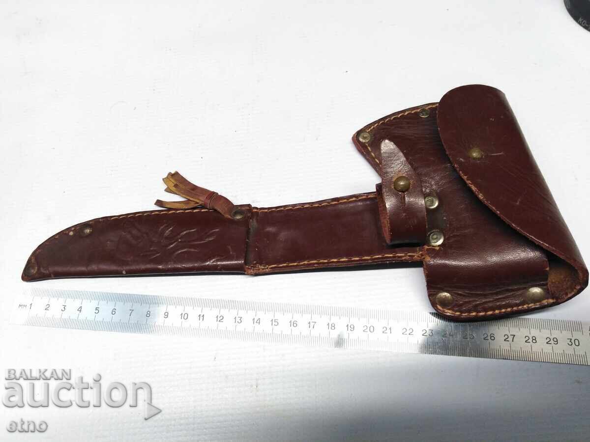 Auction OLD LEATHER SHEATH, CASE FOR AXE AND KNIFE SET Auction OLD LEATHER SHEATH, CASE FOR AXE AND KNIFE SET
