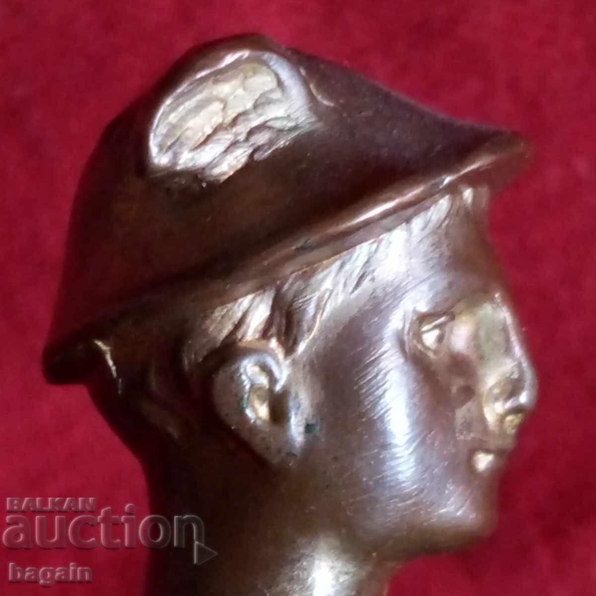 Παράδοση Ρωσικό χάλκινο γλυπτό.