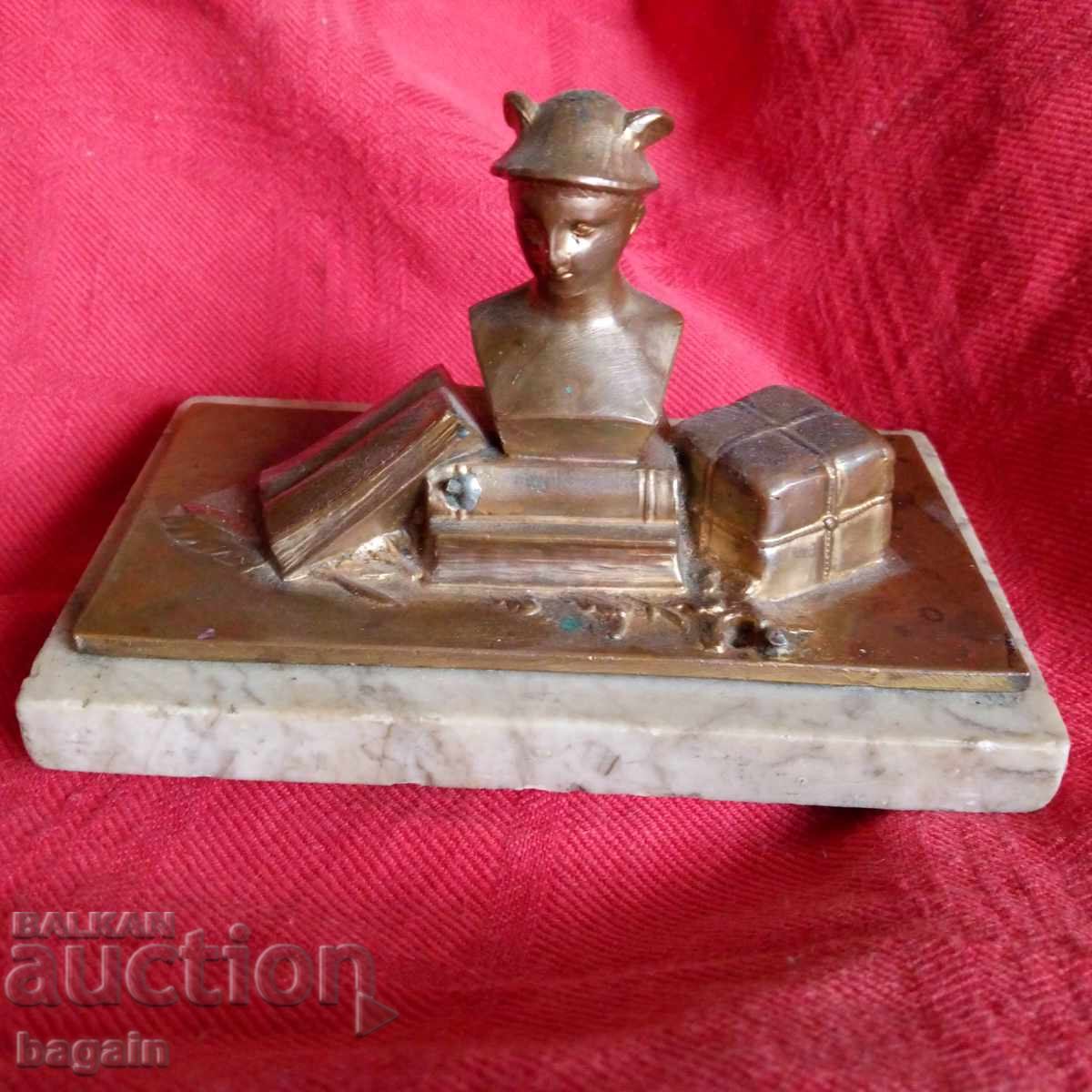 Ρωσικό χάλκινο γλυπτό.