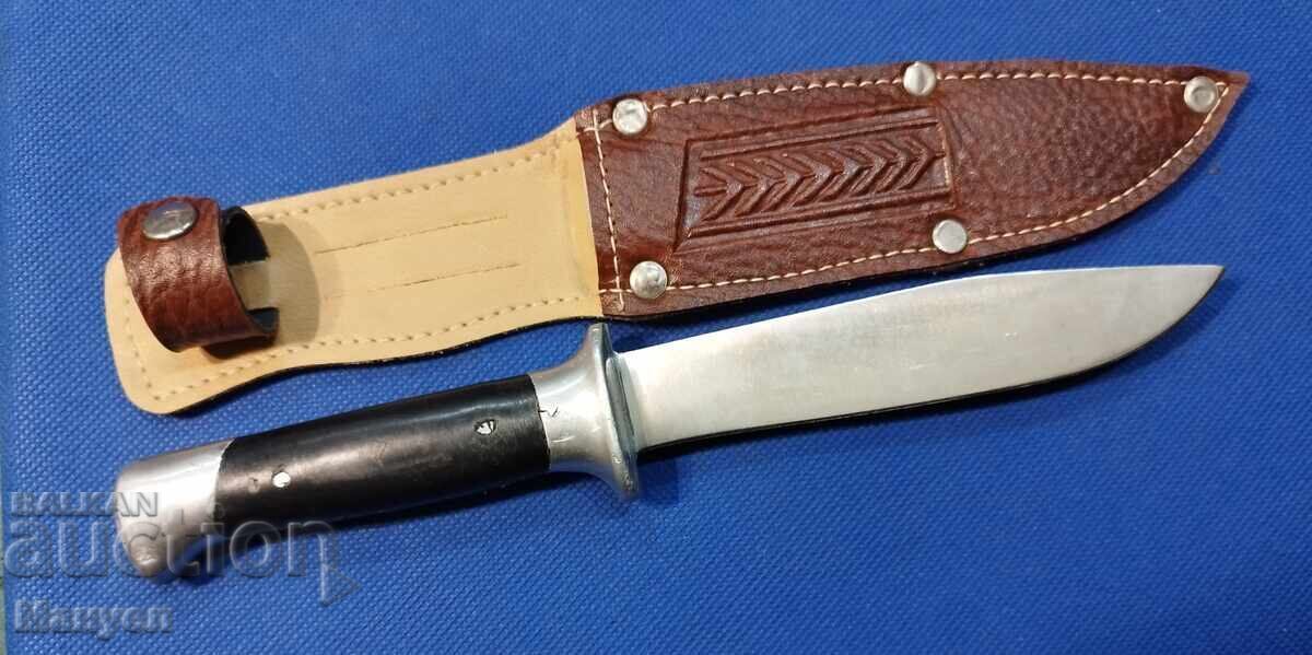 Стар български туристически нож. с цена 75.00 лв. | € 38.35