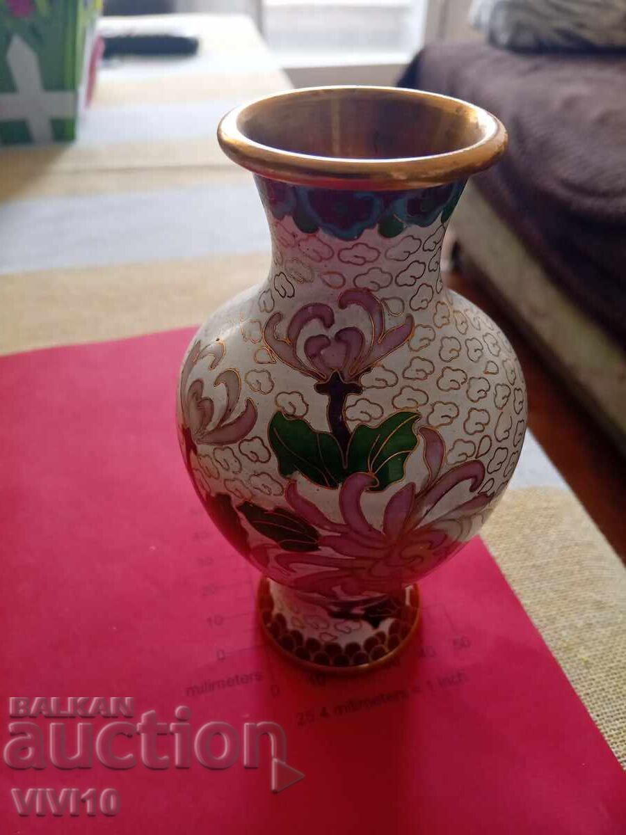 Аукцион Старинна вазичка емаил ,клазоне 15см Аукцион Старинна вазичка емаил ,клазоне 15см