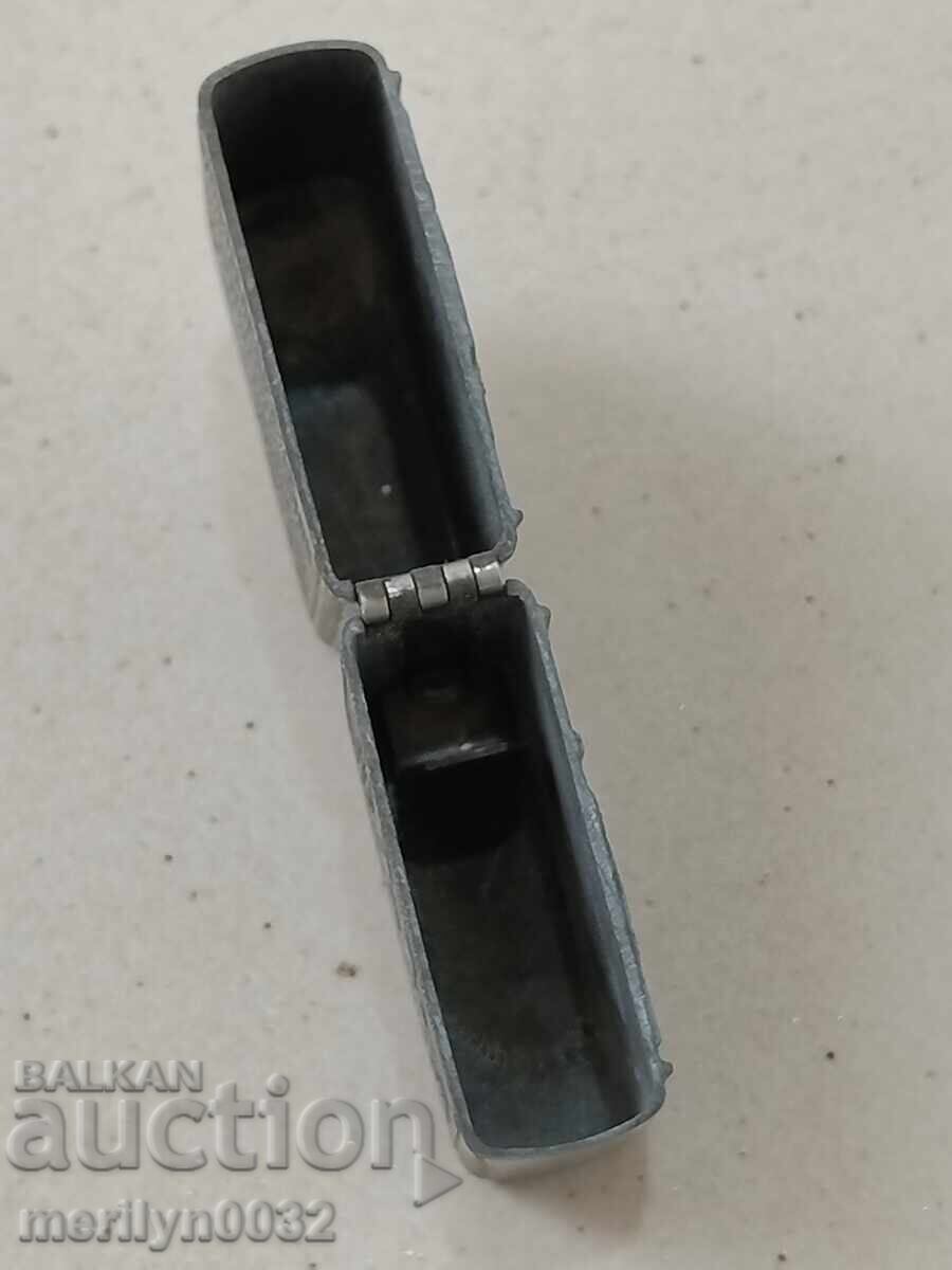 Delivery of Anniversary Box for a Petrol Lighter 60 Years of the Normandy Landing