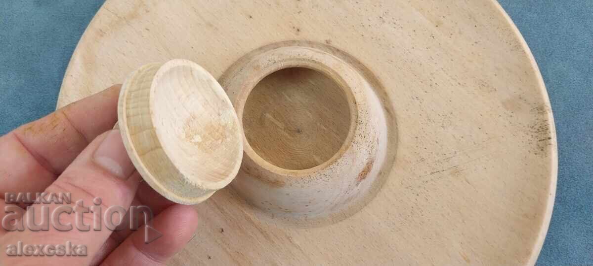 A wooden plate - 6 A wooden plate - 6