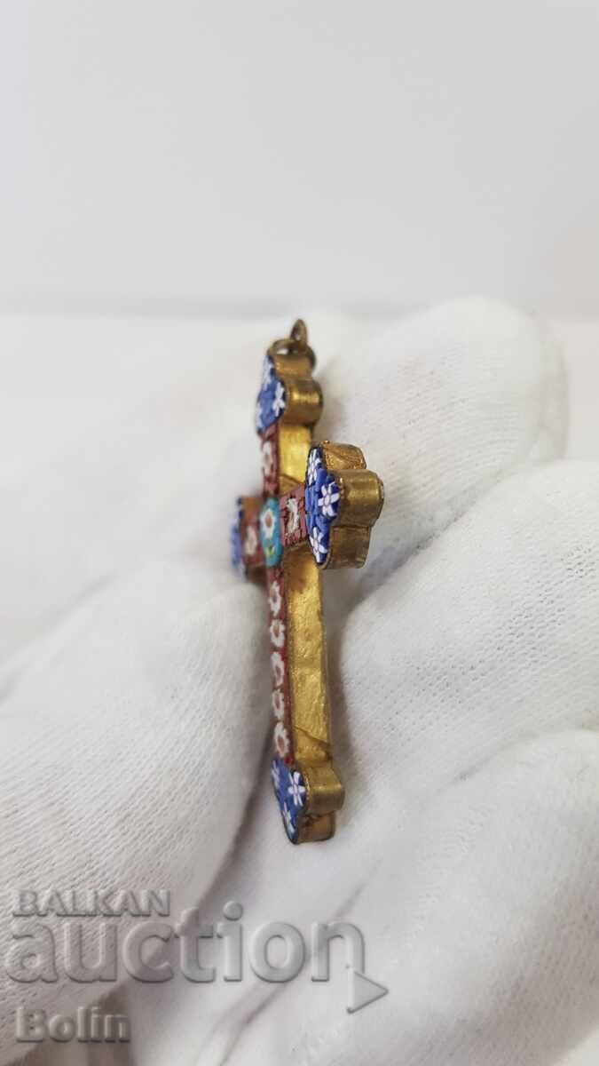 Κορυφαίος συλλεκτικός σταυρός με μωσαϊκό Ιταλία - Βενετία τέλη του 19ου αιώνα με τιμή 270.00 BGN | € 138.05