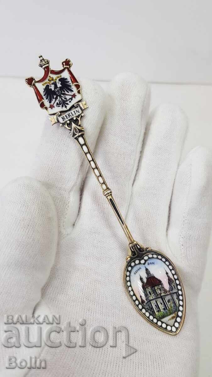 Μοναδικά όμορφη ασημένια κουταλάκι ζωγραφισμένου σμάλτου, τέλη 19ου αιώνα