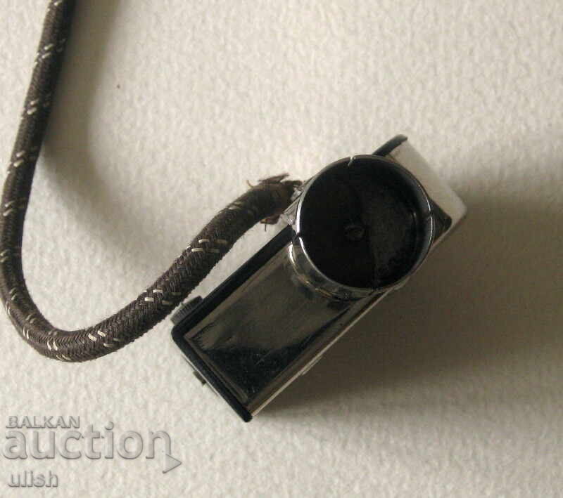 Аукцион Lerivox стар репродуктор звукоснемател доза грамофон кутия Аукцион Lerivox стар репродуктор звукоснемател доза грамофон кутия