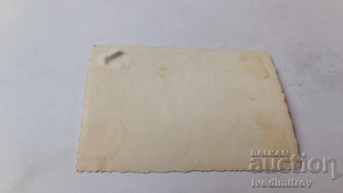 Fotografie Sofia Omul la plimbare cu preț 1.85 BGN | € 0.95