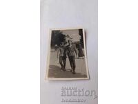 Foto Sofia Doi ofițeri la plimbare