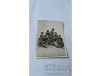 Φωτογραφία Νέες γυναίκες στην παραλία