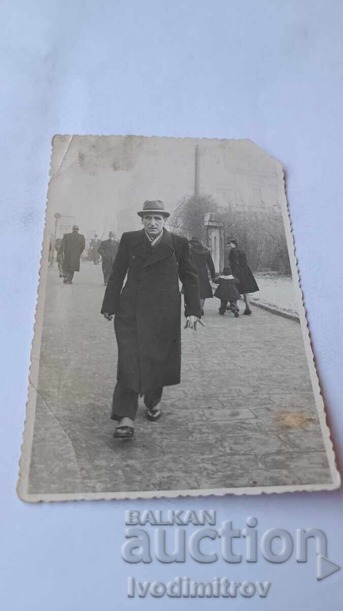 Snimka Sofiya Άνδρας σε βόλτα 1943 Snimka Sofiya Άνδρας σε βόλτα 1943