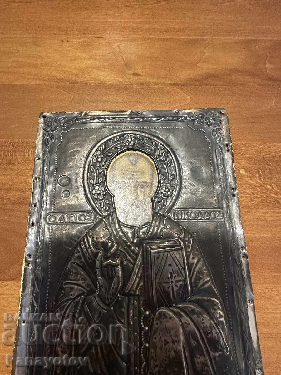 Licitație ICONĂ DE CASĂ SF. NICOLAE ARGINTATĂ CONSTANTINOPOL 19 SECOL