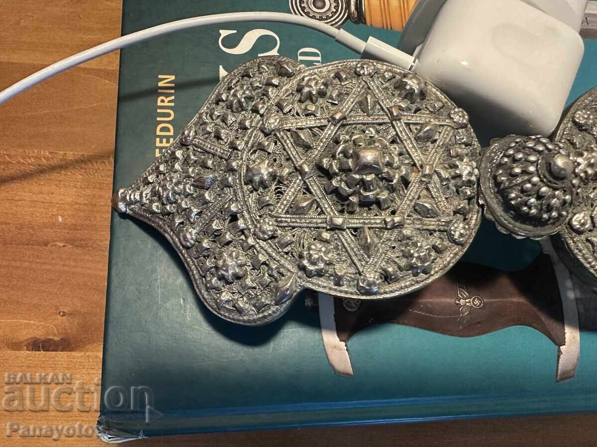 ГОЛЯМА СРЕБЪРНА ПАФТА ФИЛИГРАН 308 ГР. 28 СМ ОРИГИНАЛ с цена 1190.00 лв. | € 608.44