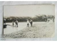 Снимка - войници, военни, прекосяване на река