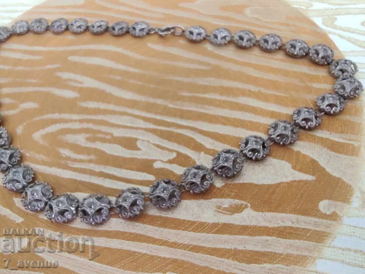 Auction  Necklace, choker, jewelry old handmade 04/16/2025