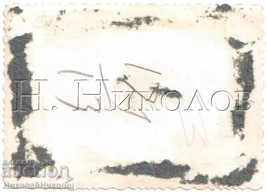 МАЛКА СТАРА СНИМКА ВОЙНИЦИ И ОФИЦЕРИ НА ЖЪТВА Д716 с цена 3.00 лв. | € 1.53