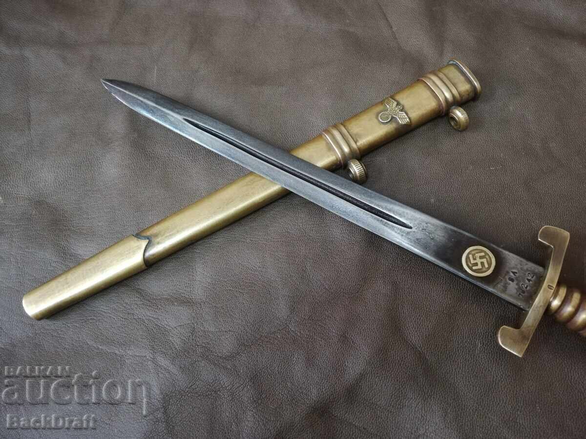 НЕМСКИ НАЦИСТКИ КОРТИК,НОЖ,ОСТРИЕ,КАМА,СВАСТИКА,РАЙХ с цена 1280.00 лв. | € 654.45