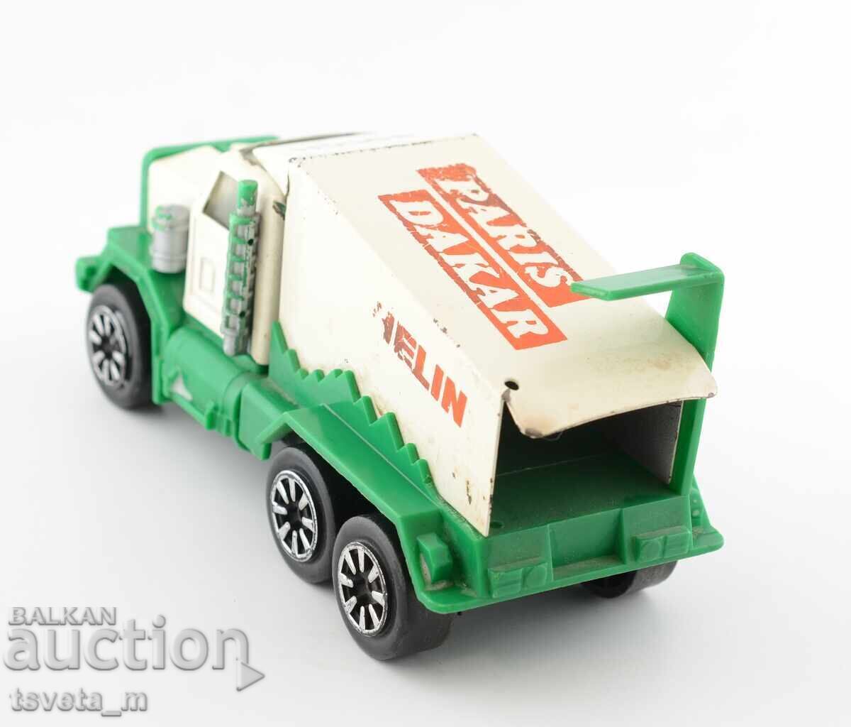 Delivery of Truck metal and plastic children's toys PARIS DAKAR