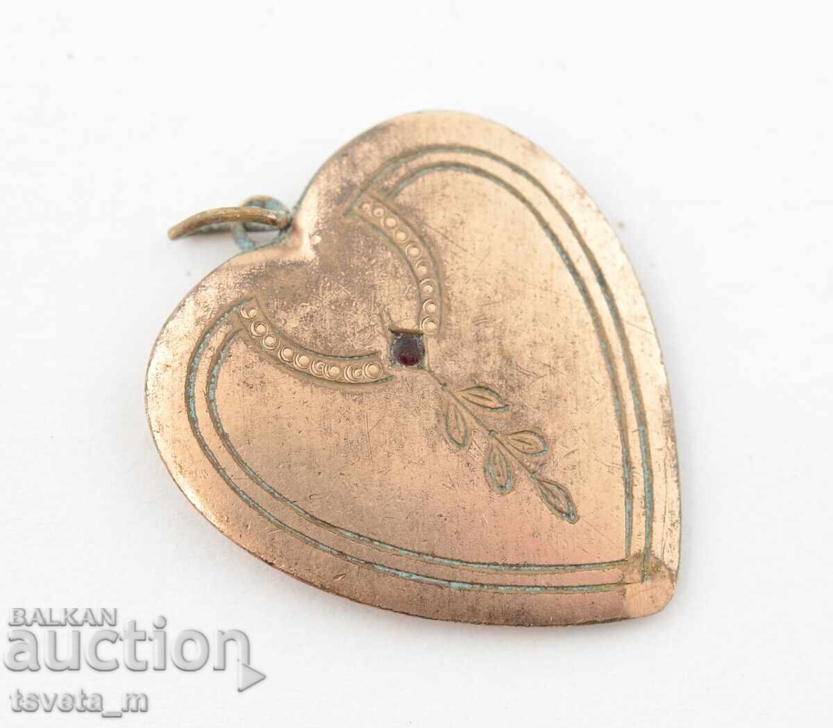 Auction  Antique heart pendant for cord, gold plated