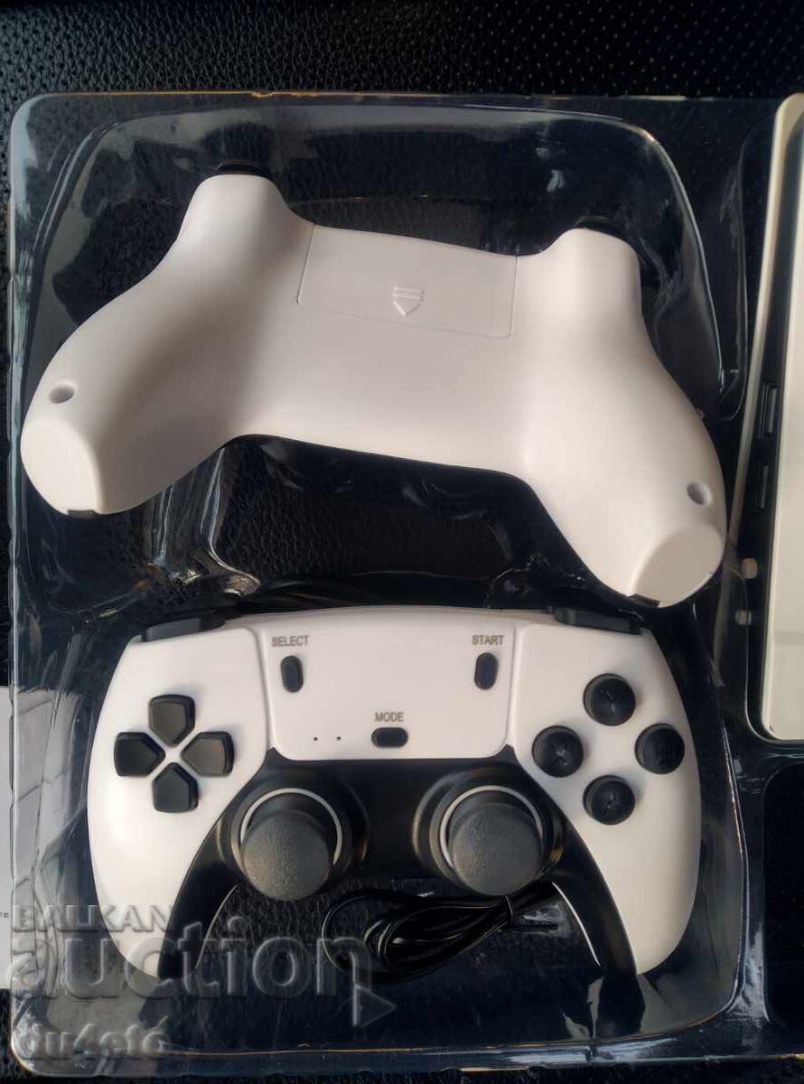 Livrarea Consolă de jocuri TV RS5, peste 45.000 de jocuri, două joystick-uri wireless, 4