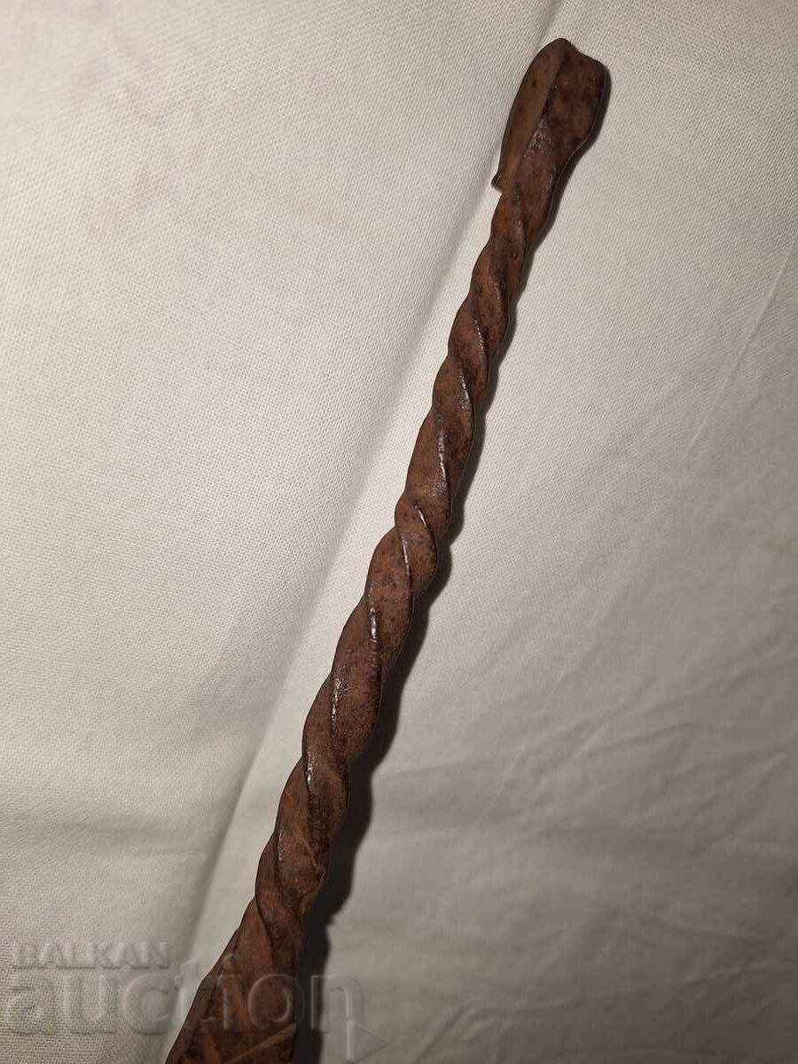 Παράδοση Παλιά χειροποίητη σιδερένια σχάρα