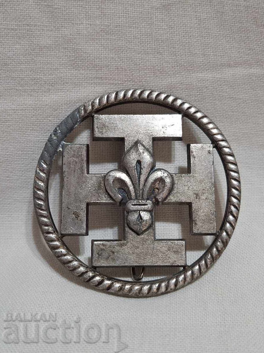 Vechi insignă de cercetaș cu floare de crin