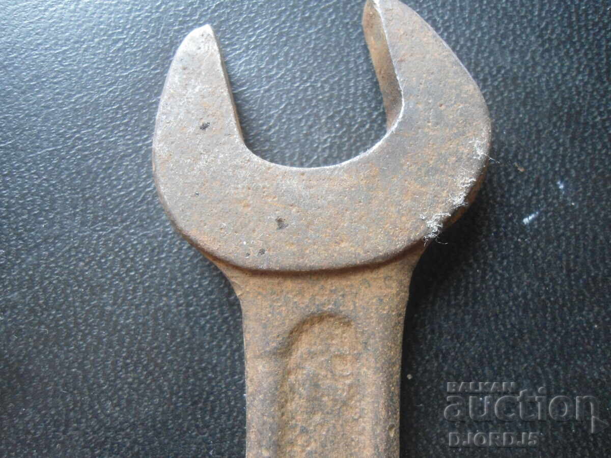 Стар ключ 19-22, маркировка с цена 2.00 лв. | € 1.02