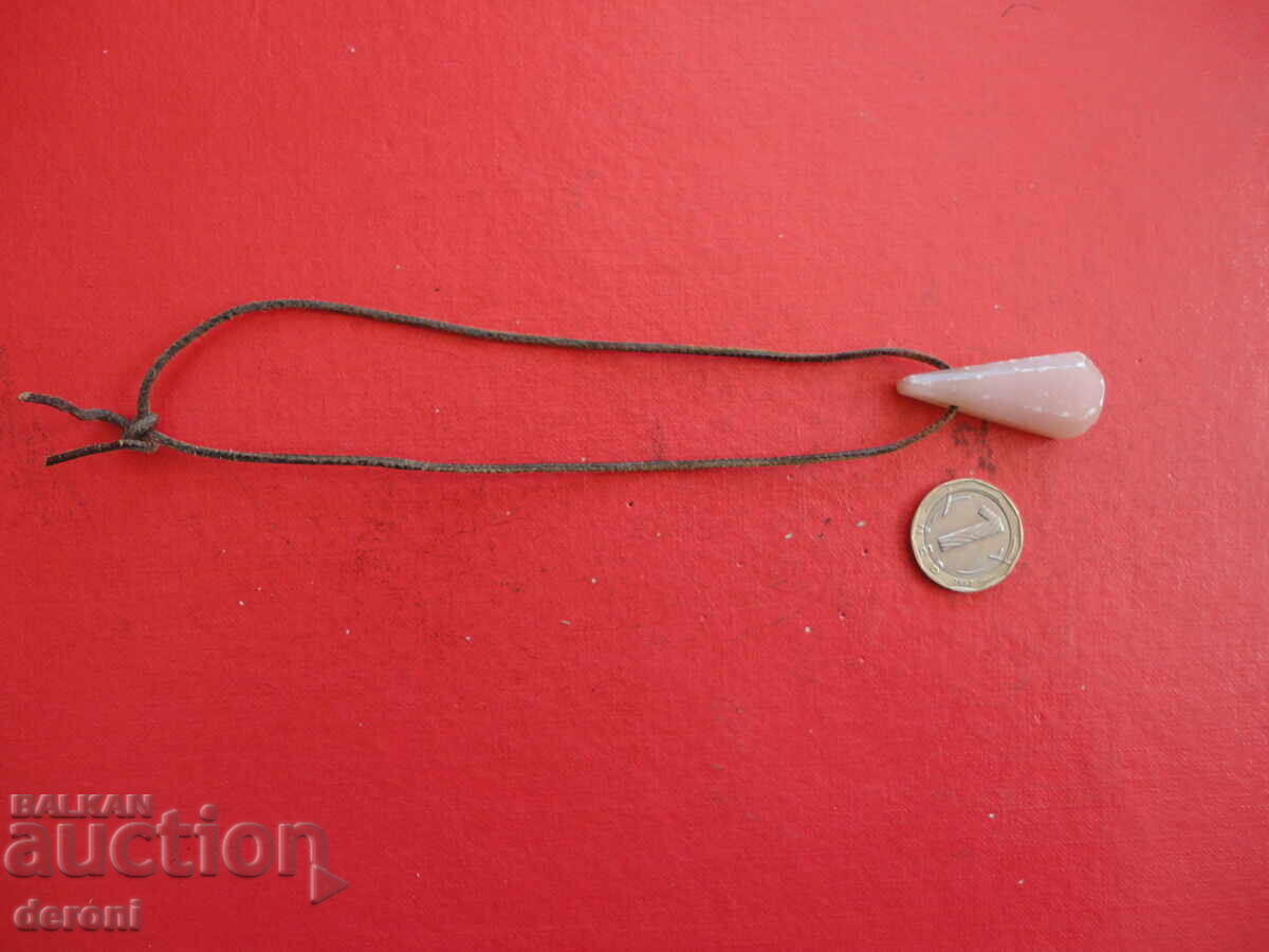 Colier guler piele și piatră naturală cu preț 10.00 BGN | € 5.11 Colier guler piele și piatră naturală cu preț 10.00 BGN | € 5.11