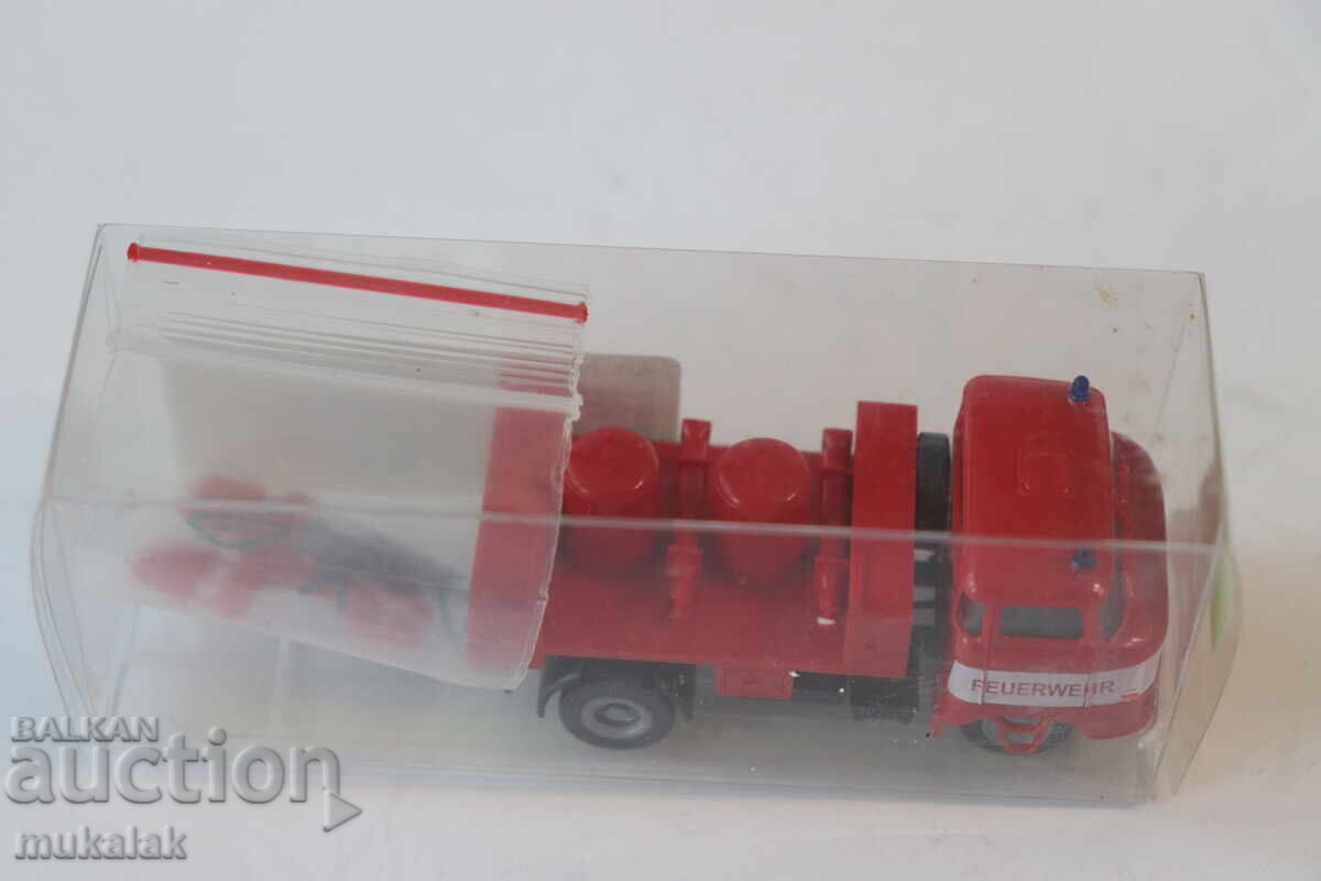 S.E.S. H0 1/87 IFA IFA CAMION Pompieri MODEL COLIȚĂ - 6 S.E.S. H0 1/87 IFA IFA CAMION Pompieri MODEL COLIȚĂ - 6