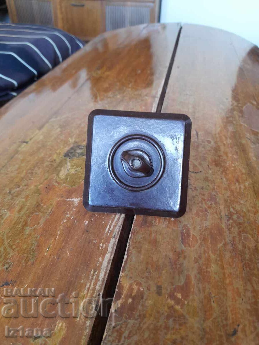 Παλιός ηλεκτρικός διακόπτης