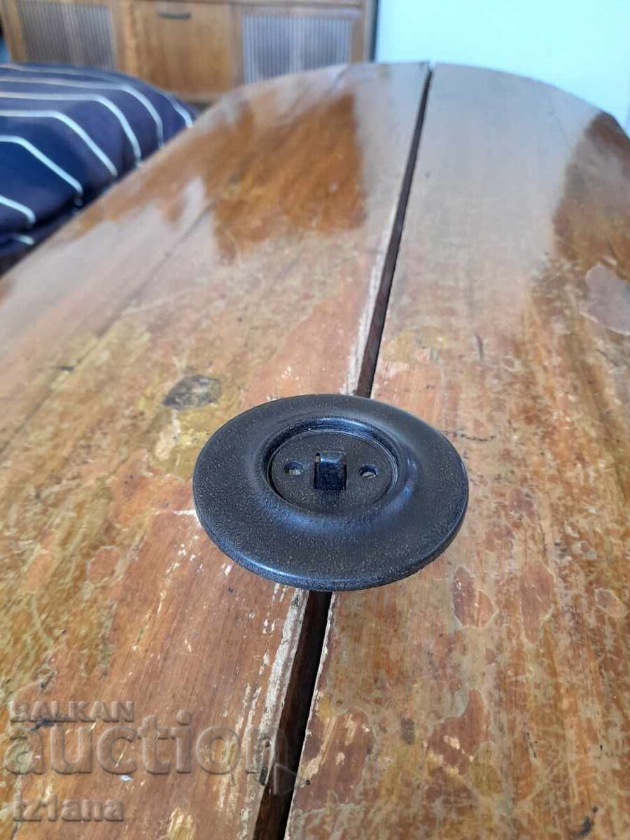 Παλιός ηλεκτρικός διακόπτης Παλιός ηλεκτρικός διακόπτης