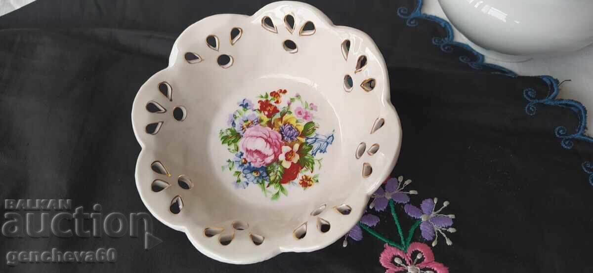 Delivery of Nut bowl, floral decoration, openwork edge