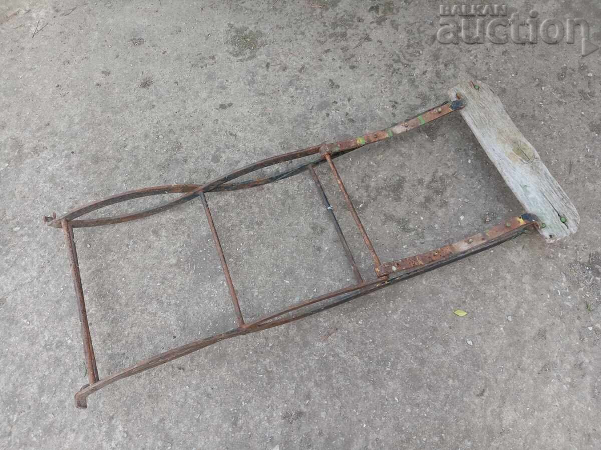 Δημοπρασία ΣΤΑΡ ΚΟΒΑΝ ΠΤΥΣΣΟΜΕΝΗ ΚΑΡΕΚΛΑ ΚΗΠΟΥ Δημοπρασία ΣΤΑΡ ΚΟΒΑΝ ΠΤΥΣΣΟΜΕΝΗ ΚΑΡΕΚΛΑ ΚΗΠΟΥ