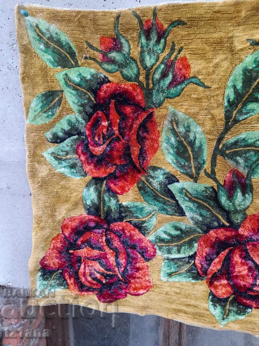 Μοκέτα αντίκα, επένδυση τοίχου με τιμή 43.00 BGN | € 21.99