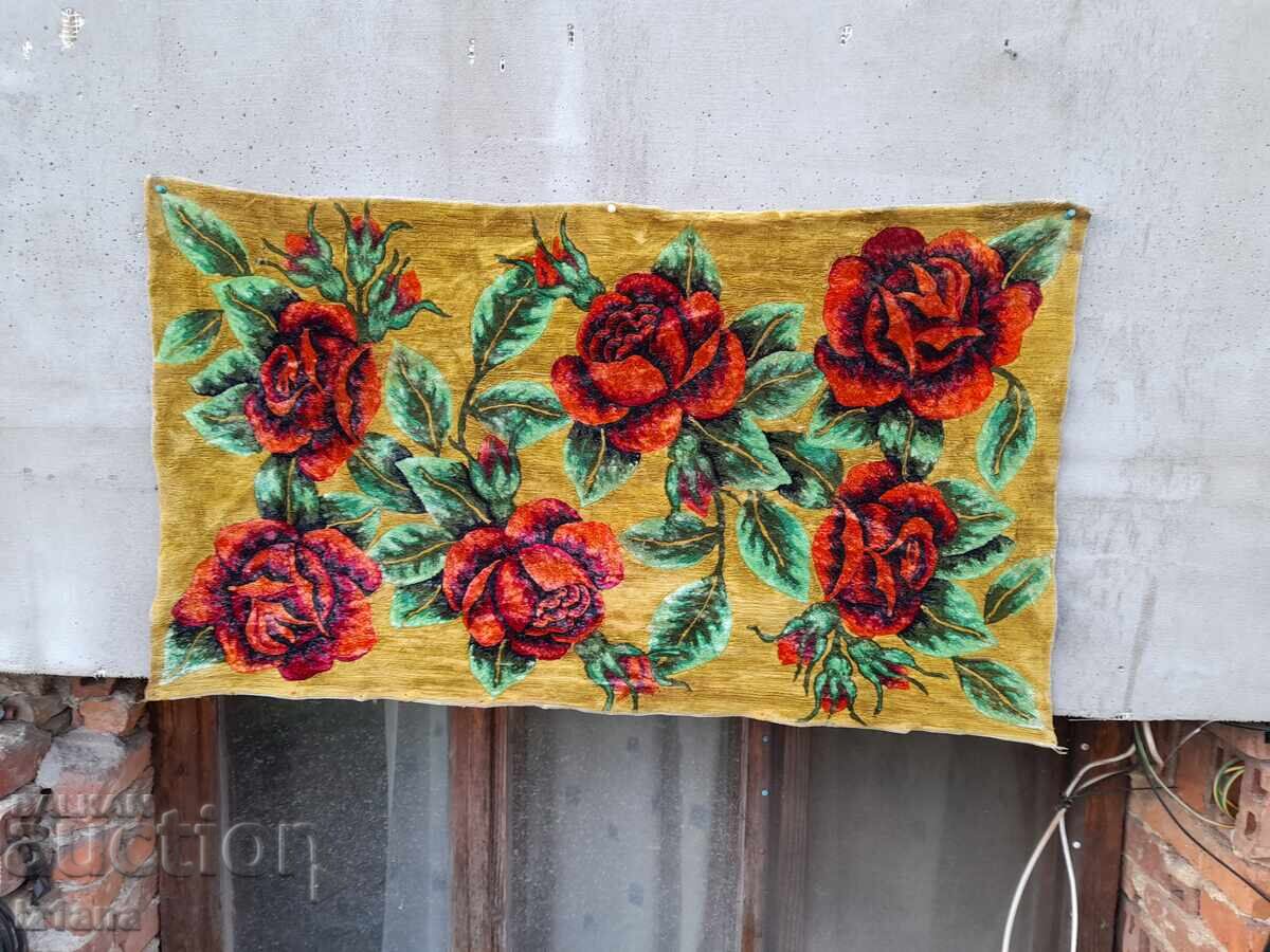 Μοκέτα αντίκα, επένδυση τοίχου