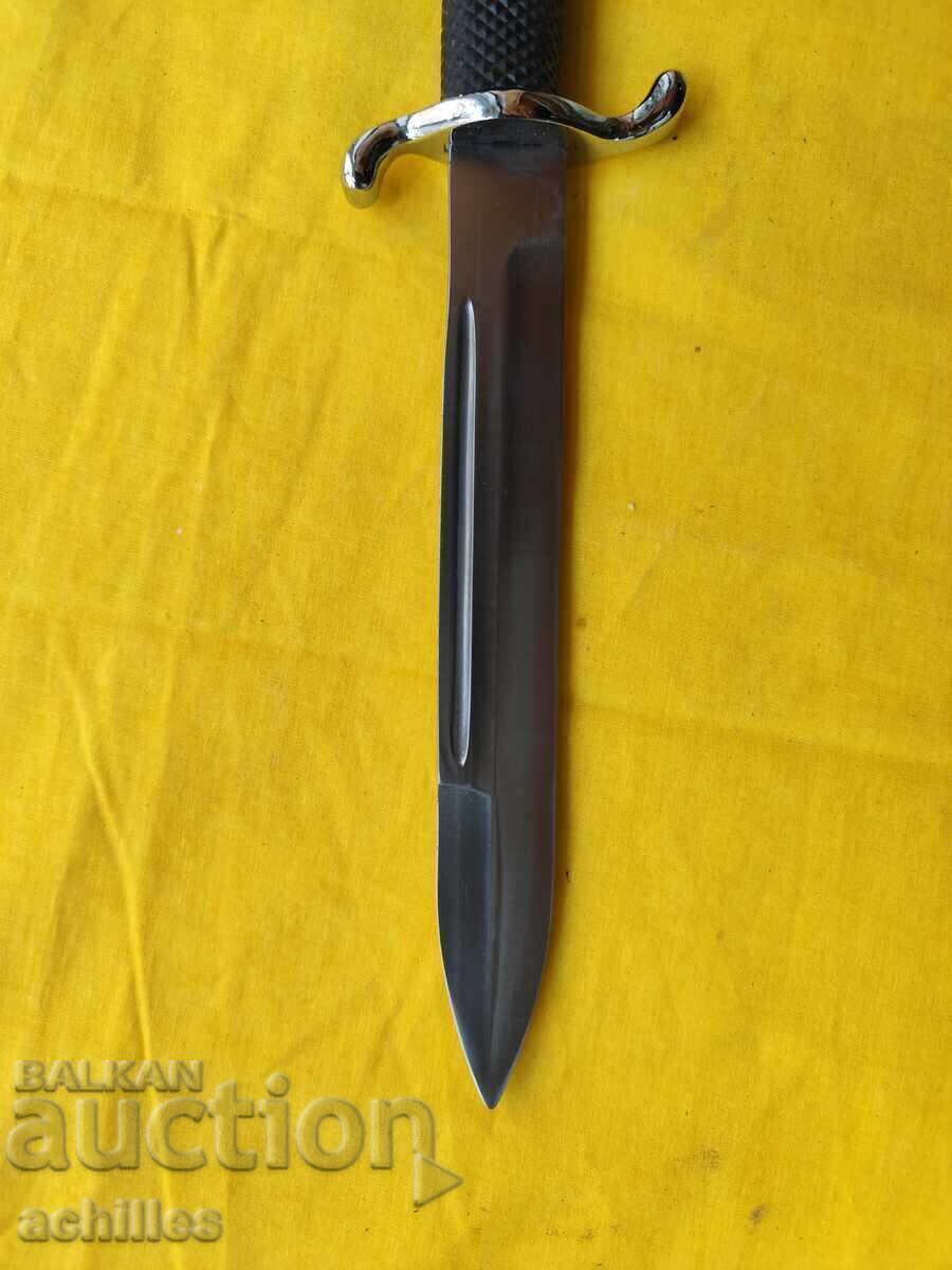 Hitler-esque Chic - 5 Hitler-esque Chic - 5