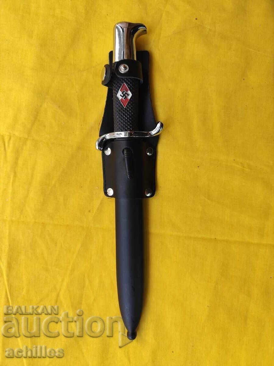 Hitler-esque Chic Hitler-esque Chic