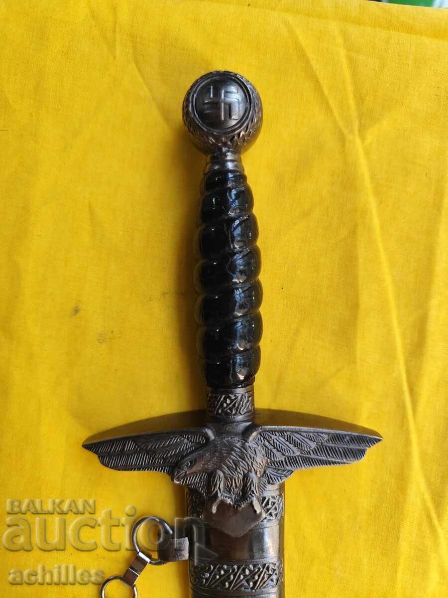 Știlet hitlerist cu preț 60.00 BGN | € 30.68