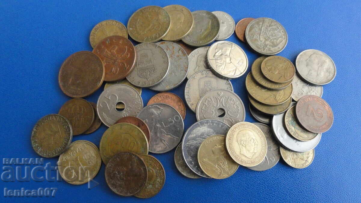 Monede (45 bucăți) cu preț € 4.90 | 9.58 BGN