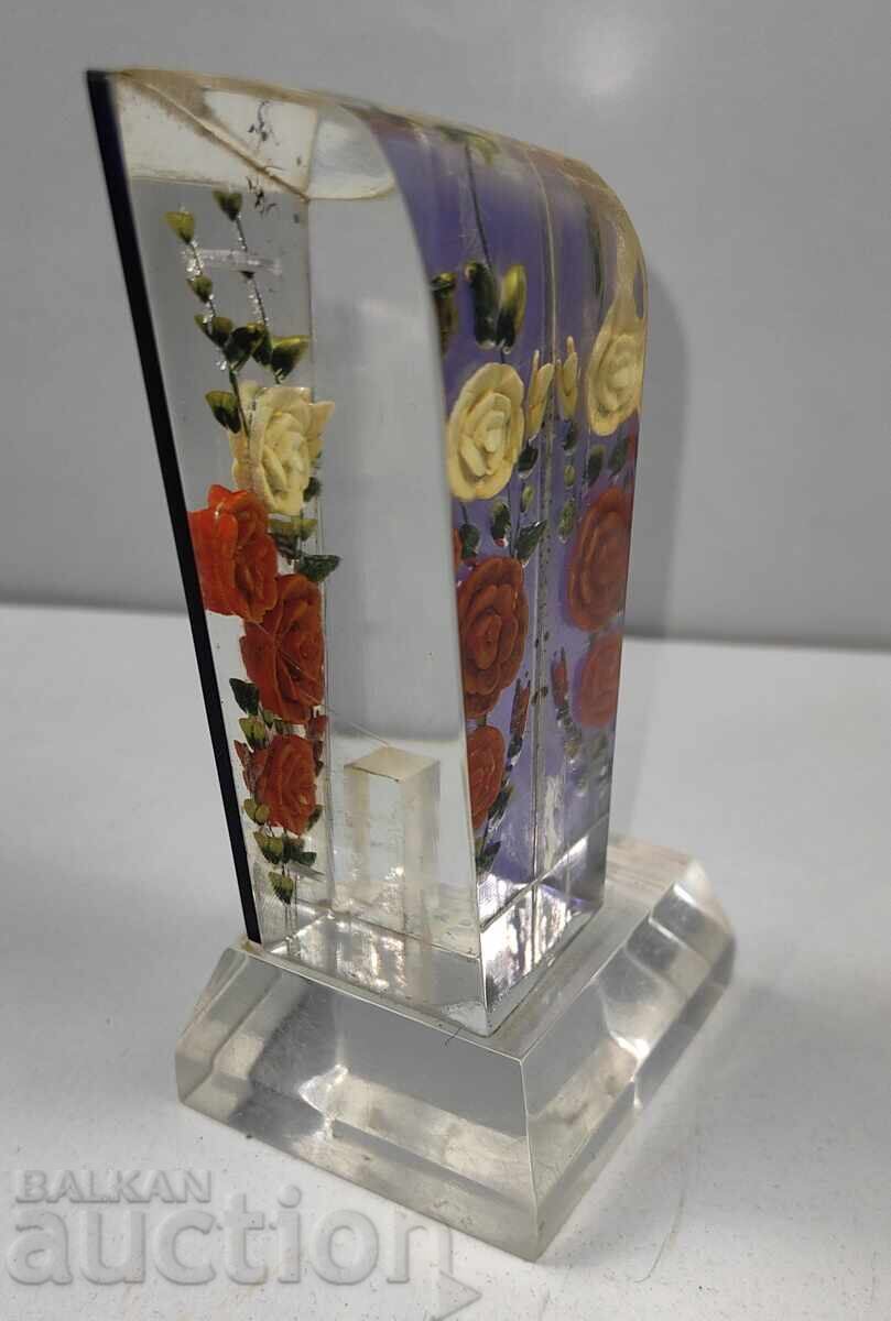 Доставка на СТАР ПЛАСТМАСОВ СОЦ СУВЕНИР ЦВЕТЯ НАТЮРМОРТ ЦВЕТЕ СОЦА НРБ