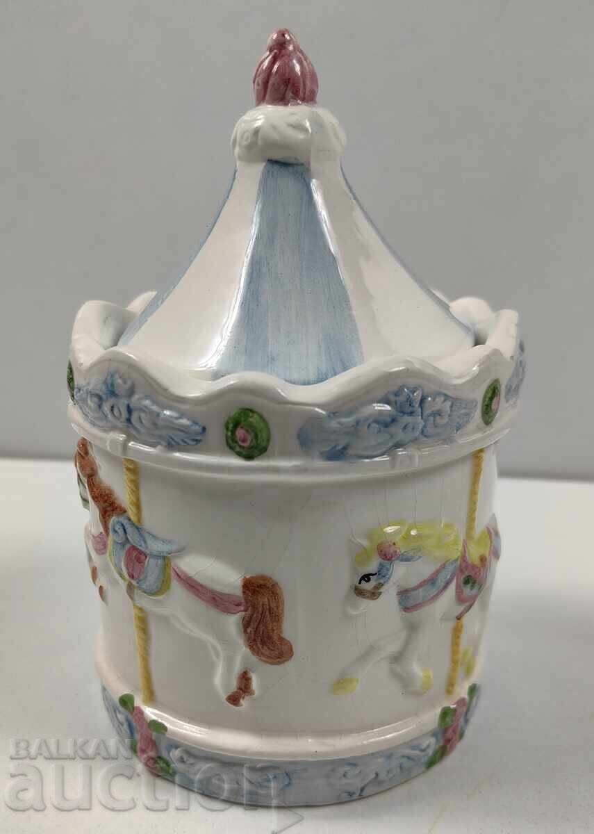 VAS DE PORȚELAN FOARTE FRUMOS CU CAPAC, ZAHARNIȚĂ, CARUSEL, CAL - 5 VAS DE PORȚELAN FOARTE FRUMOS CU CAPAC, ZAHARNIȚĂ, CARUSEL, CAL - 5